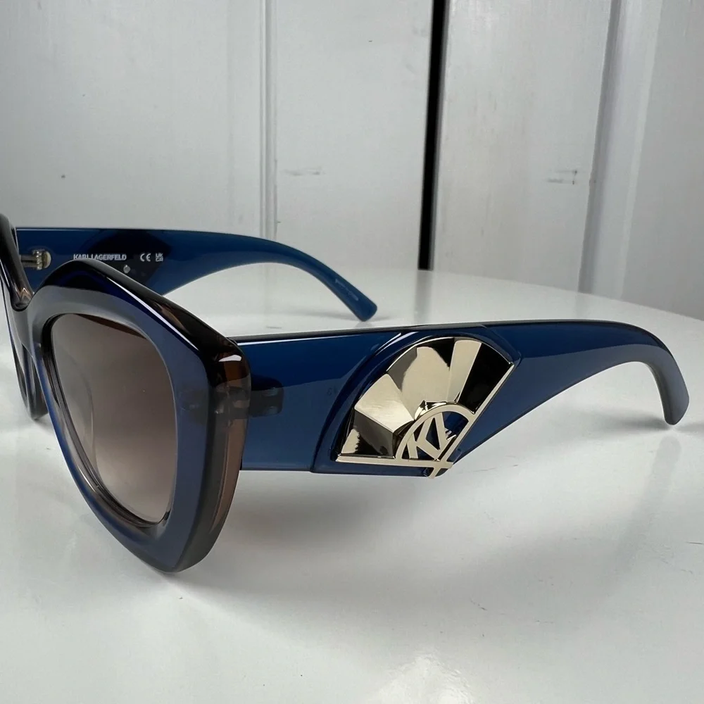 New Karl Lagerfeld Women's Geometric Cat-Eye Sunglasses w/ 3D Logo - KL6127S